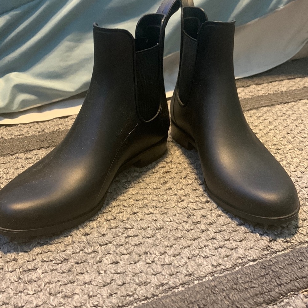 rain boots